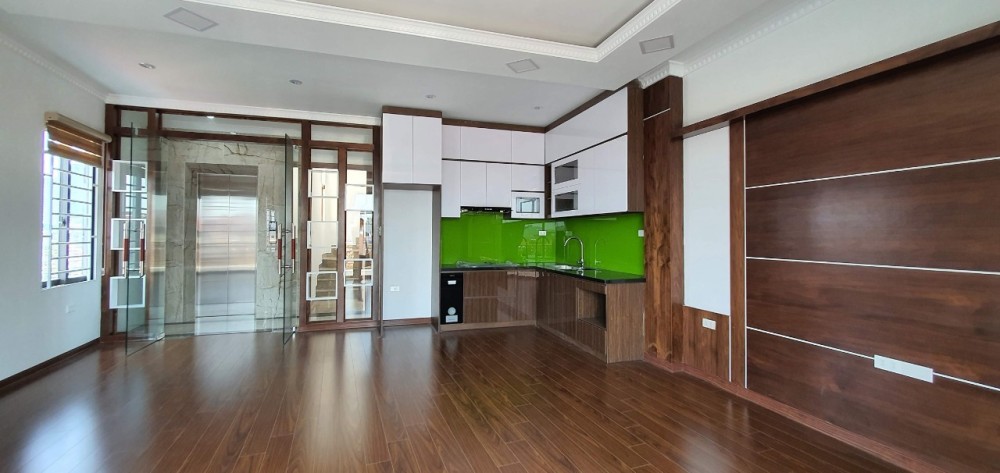 7 tầng thang máy, mặt tiền 6m, phố Lạc Long Quân, 16 TỶ 8