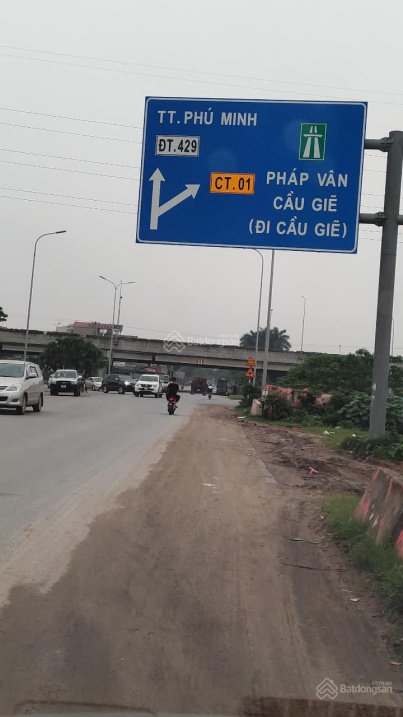 Lô mặt đường Tỉnh Lộ 429 trục chính thị trấn