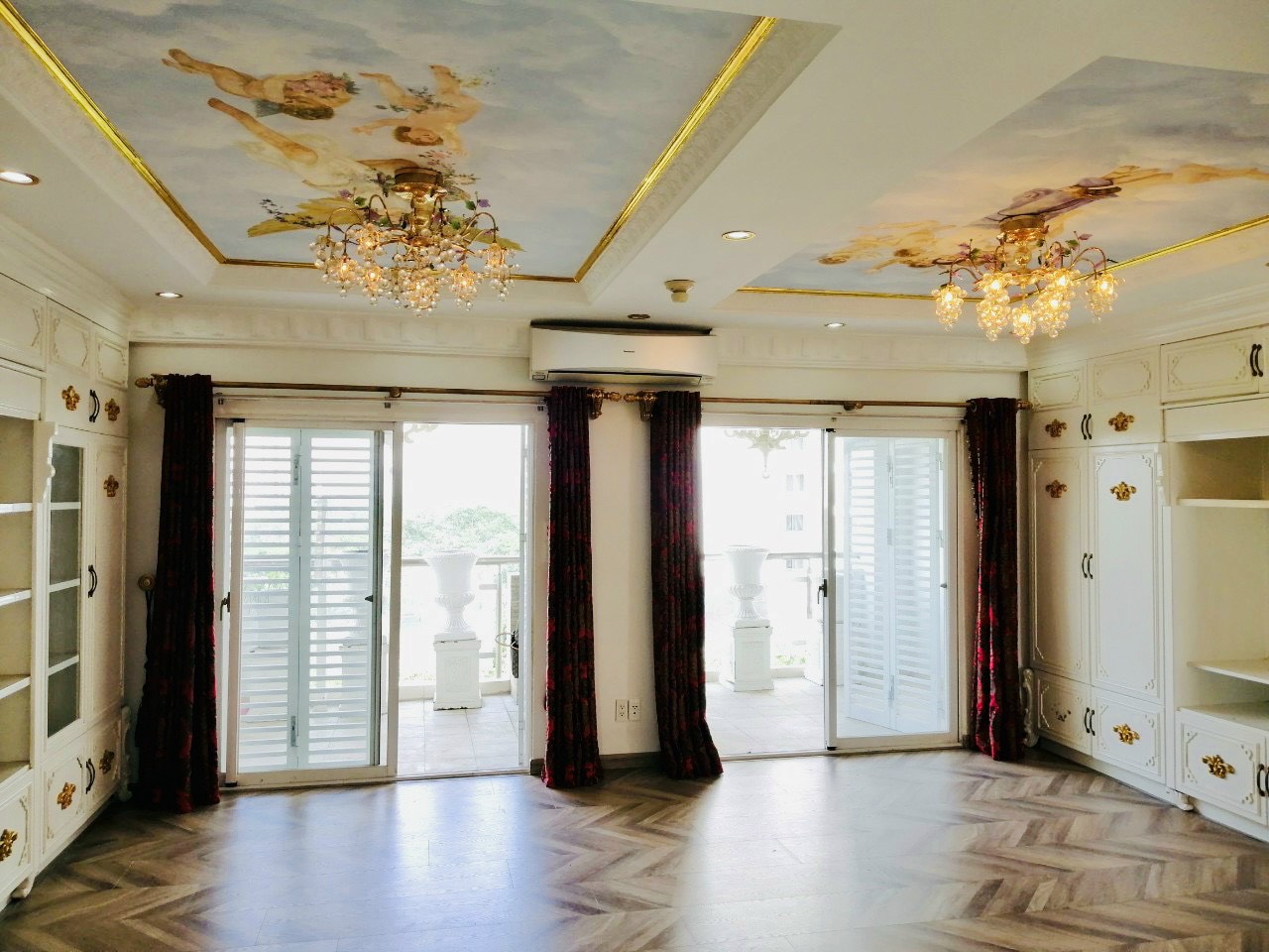 Bán căn hộ Mỹ Phát Phú Mỹ Hưng q7 block A cao 8 tầng gần trường ssis