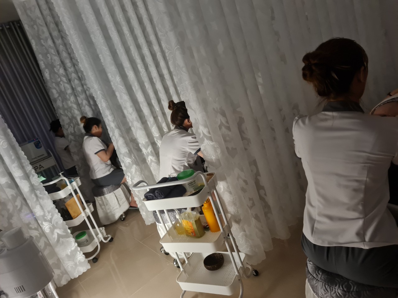 Chính chủ cần sang gấp SPA Trang bị đầy đủ tại Quân Tân Bình TPHCM