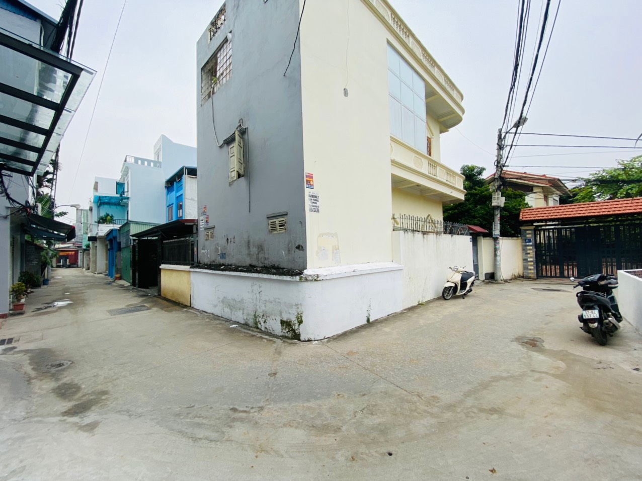 Căn nhà xây độc lập tại mặt ngõ 27/81 Đoàn Kết (đối diện số nhà 32) FULL nội thất