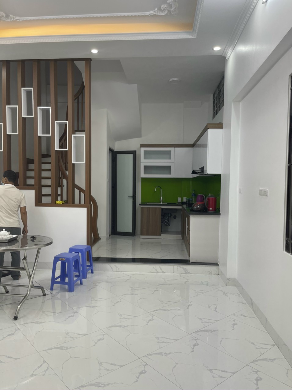 Bán nhà ngõ 1 đường Võ Chí Công, diện tích 38m2 nhà 5 tầng đẹp, giá bán 4.65 tỷ