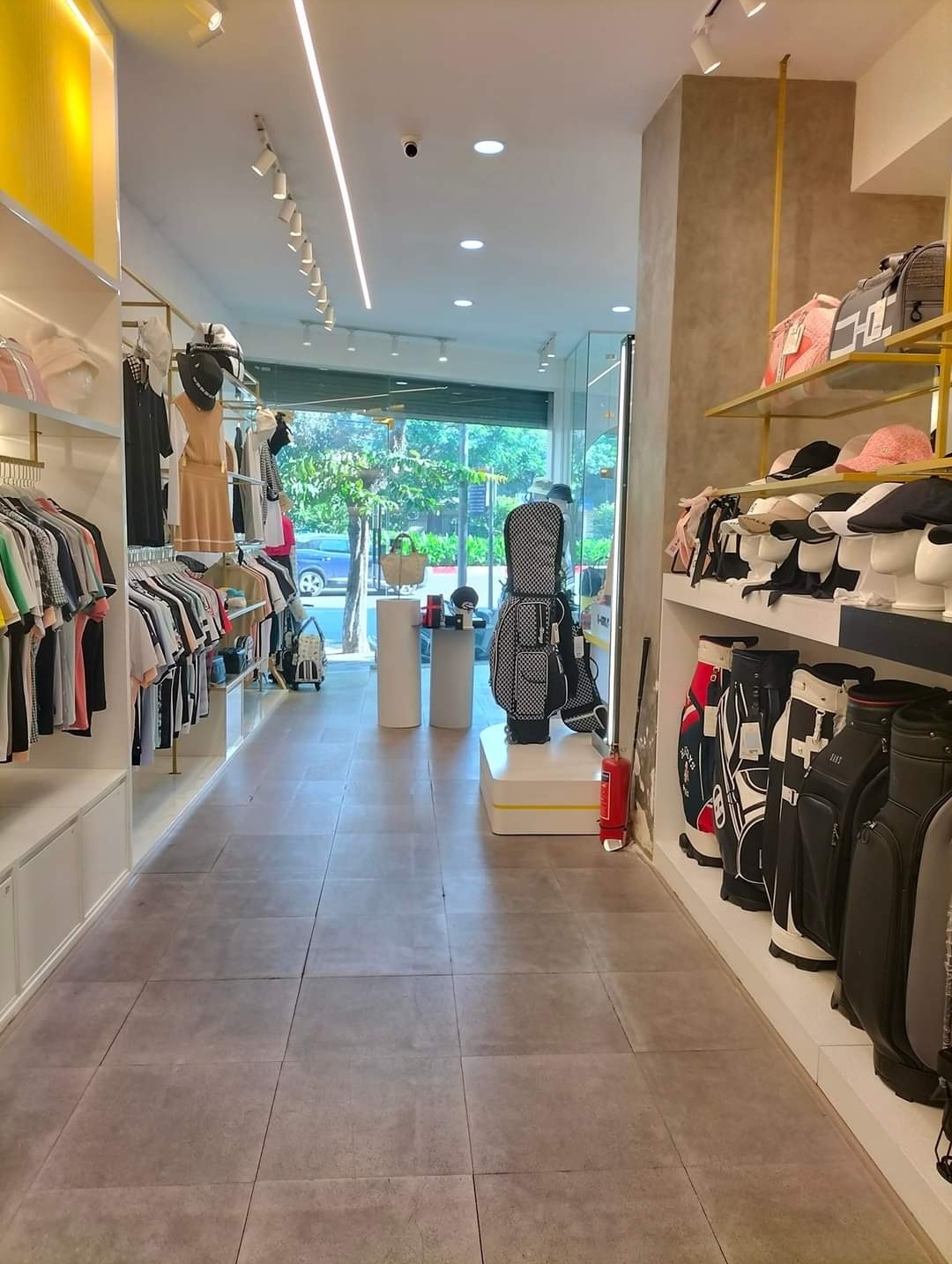 BÁN NHÀ KIM ĐỒNG, MẶT PHỐ, VỈA HÈ RỘNG, KINH DOANH BẤT CHẤP.