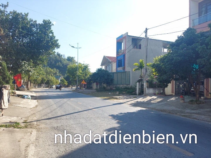 Bán nhà đất tại tổ 2, xã Thanh Minh đầu thành phố Điện Biên