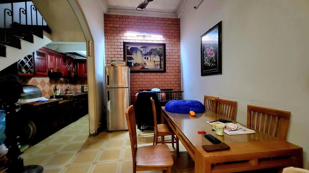 Giá cực rẻ – bán nhà phố Hoàng Cầu 75m2 xây 8 tầng – view vườn hoa – kinh doanh 100tr/tháng..