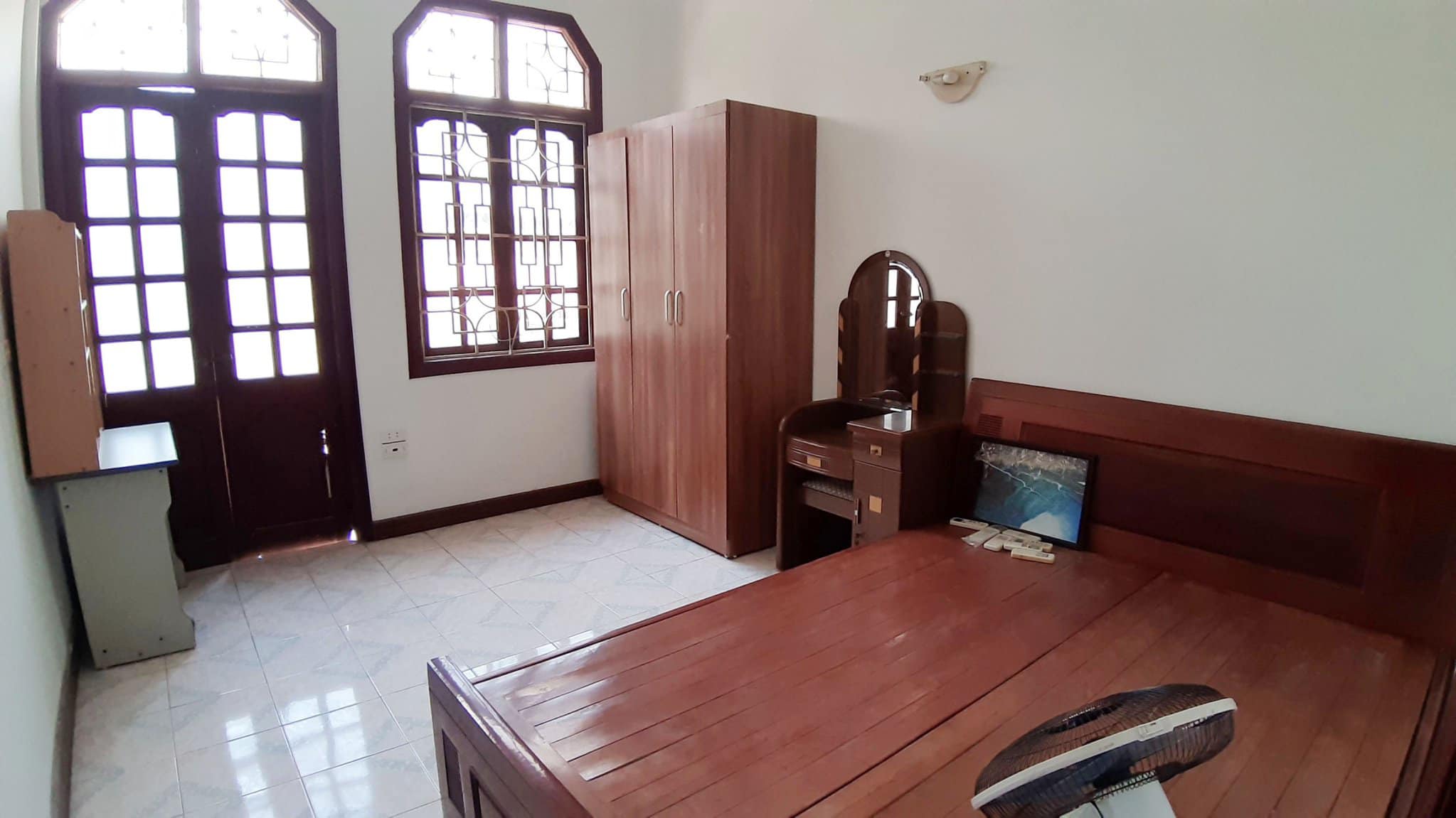 Bán nhà mới đẹp ngõ 105 Láng Hạ, Đống Đa 42m, 4 tầng, nhà đẹp ở luôn, nhỉnh 4 tỷ.