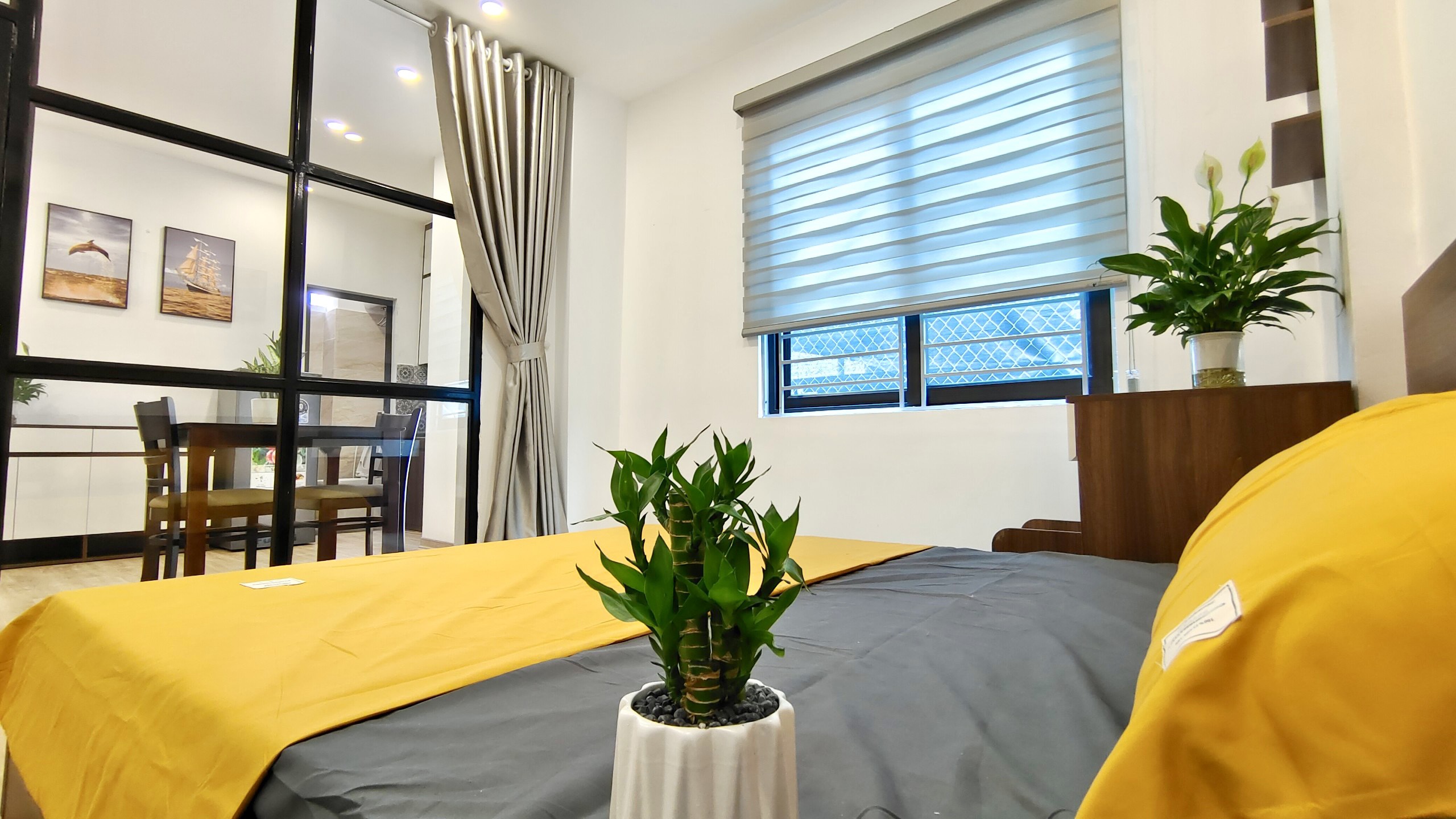 BÁN GẤP CC MINICẦU GIẤY, 80M2, 8 TẦNG THANG MÁY, H/S 100 TR/TH, 3 BƯỚC RA PHỐ, NHỈNH 12 TỶ