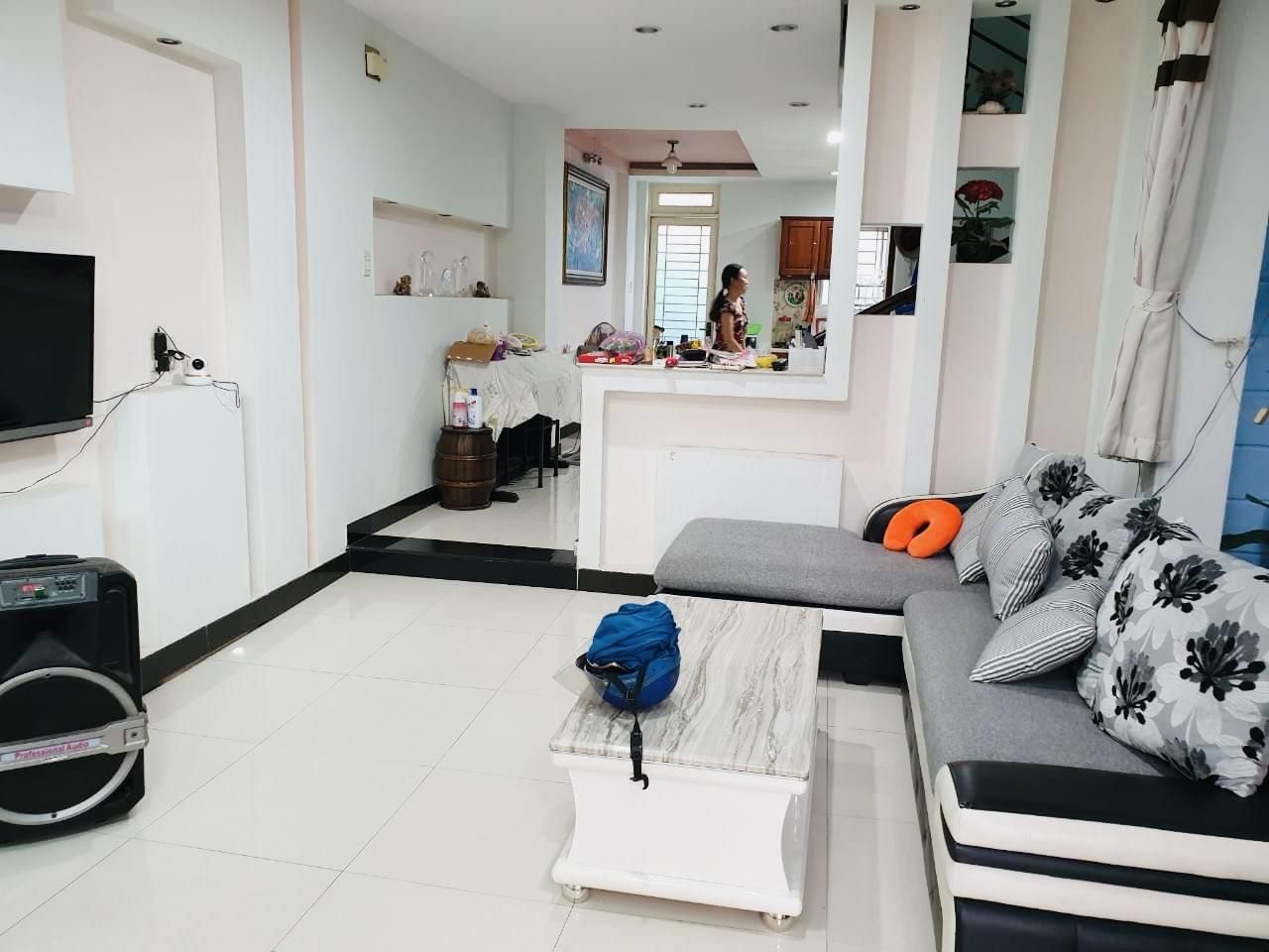 Bán nhà hẻm 2 xe tải tránh khu VIP Đồng Đen Tân Bình 4 tầng BTCT giá chỉ 7 tỷ 8