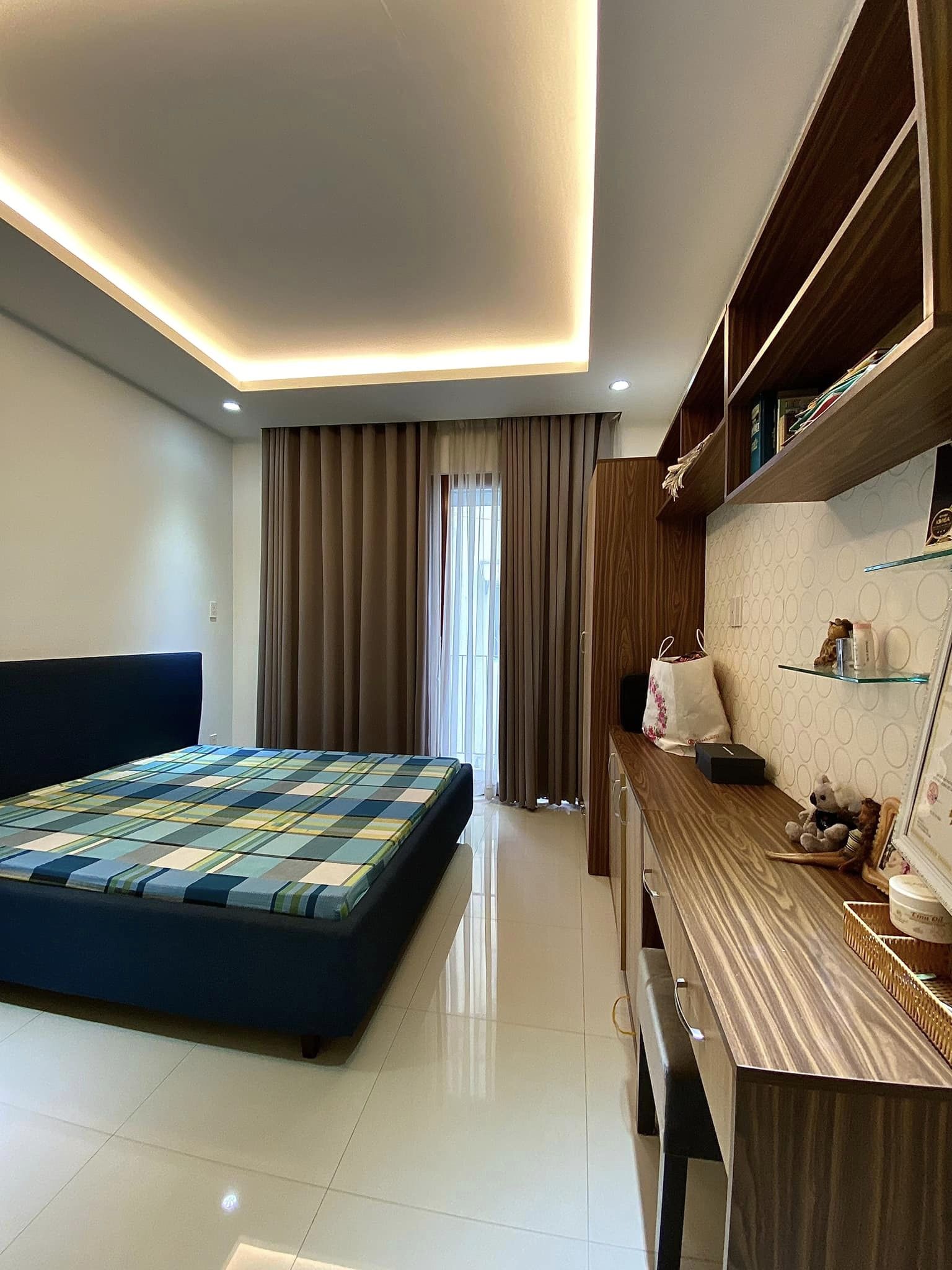 Bán nhà gần Cư xá Bắc Hải, Quận 10, 5 tầng, full nội thất, cực rẻ