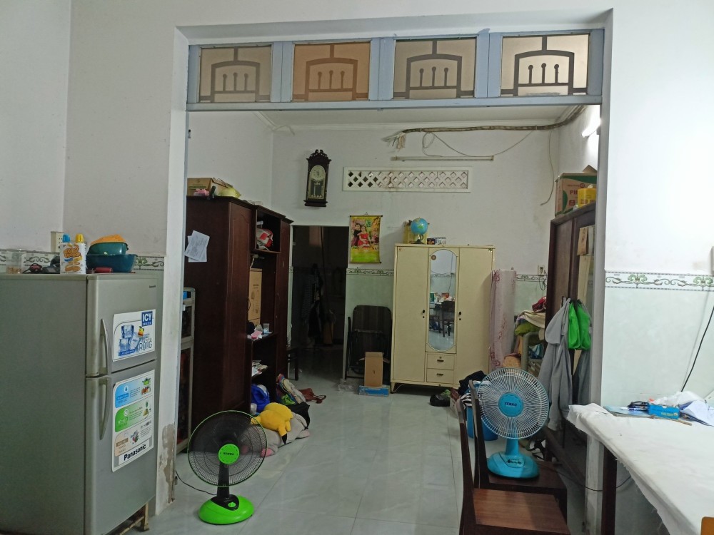 Bán nhà HXH Lạc Long Quân, Quận 11, 42m2, chỉ 3 tỷ hơn