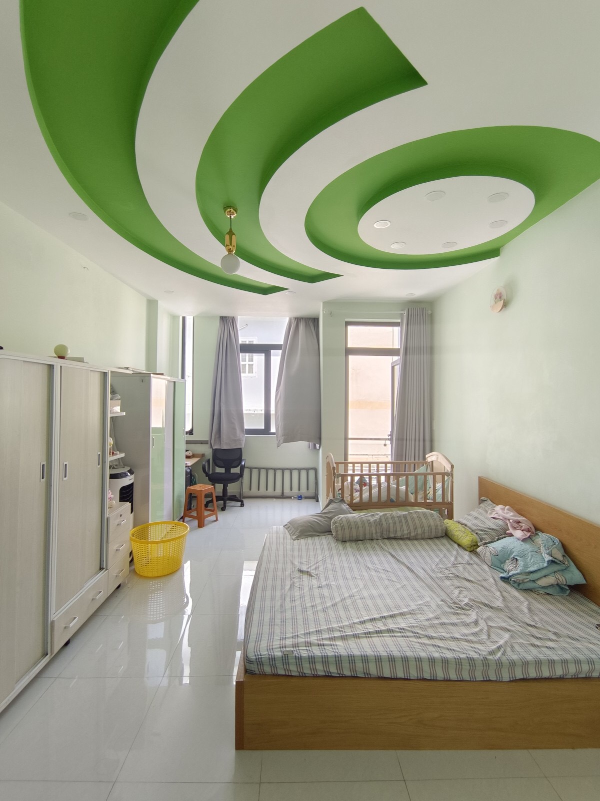 Bán nhà 5 tầng Lạc Long Quân P9 Tân Bình 40m2 sát mặt tiền giá 4 tỷ 6