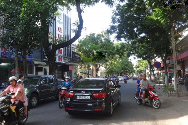 ban nha ngo gia tu da nang