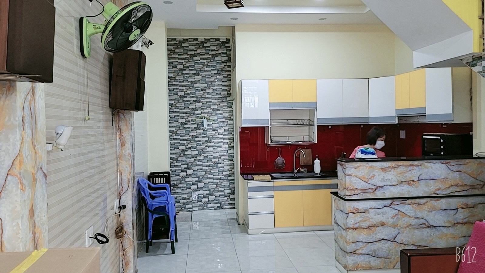 Bán nhà đẹp hxh gần chợ Bà Hoa Phường 12 Tân Bình 3 tầng 43m2 giá nhỉnh 6 tỷ TL