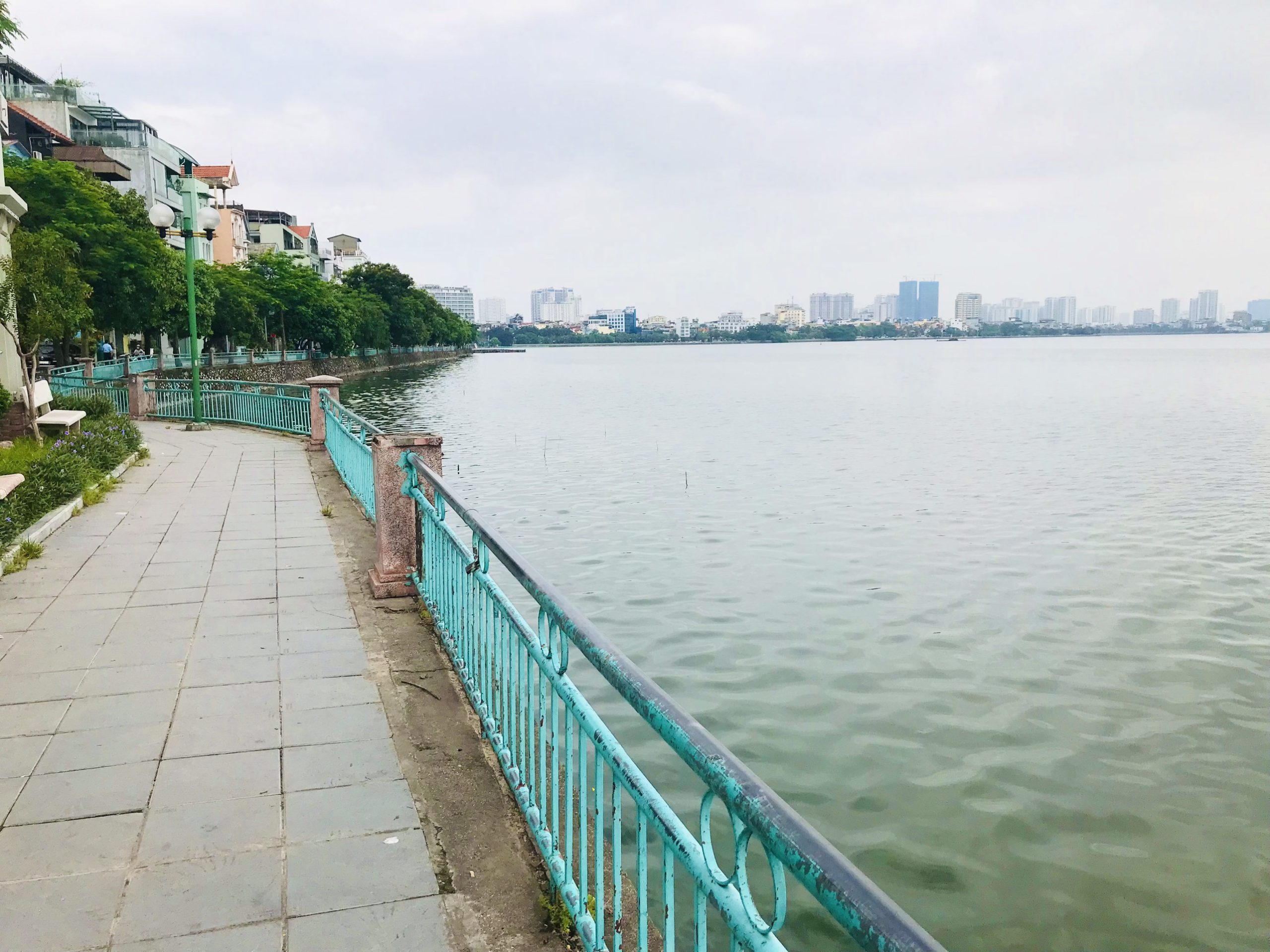 Bán nhà Trích Sài ven Hồ Tây, Ô Tô 7C qua, chỉ nhỉnh 6 tỷ 32m2 * 5 Tầng, đẹp ở ngay