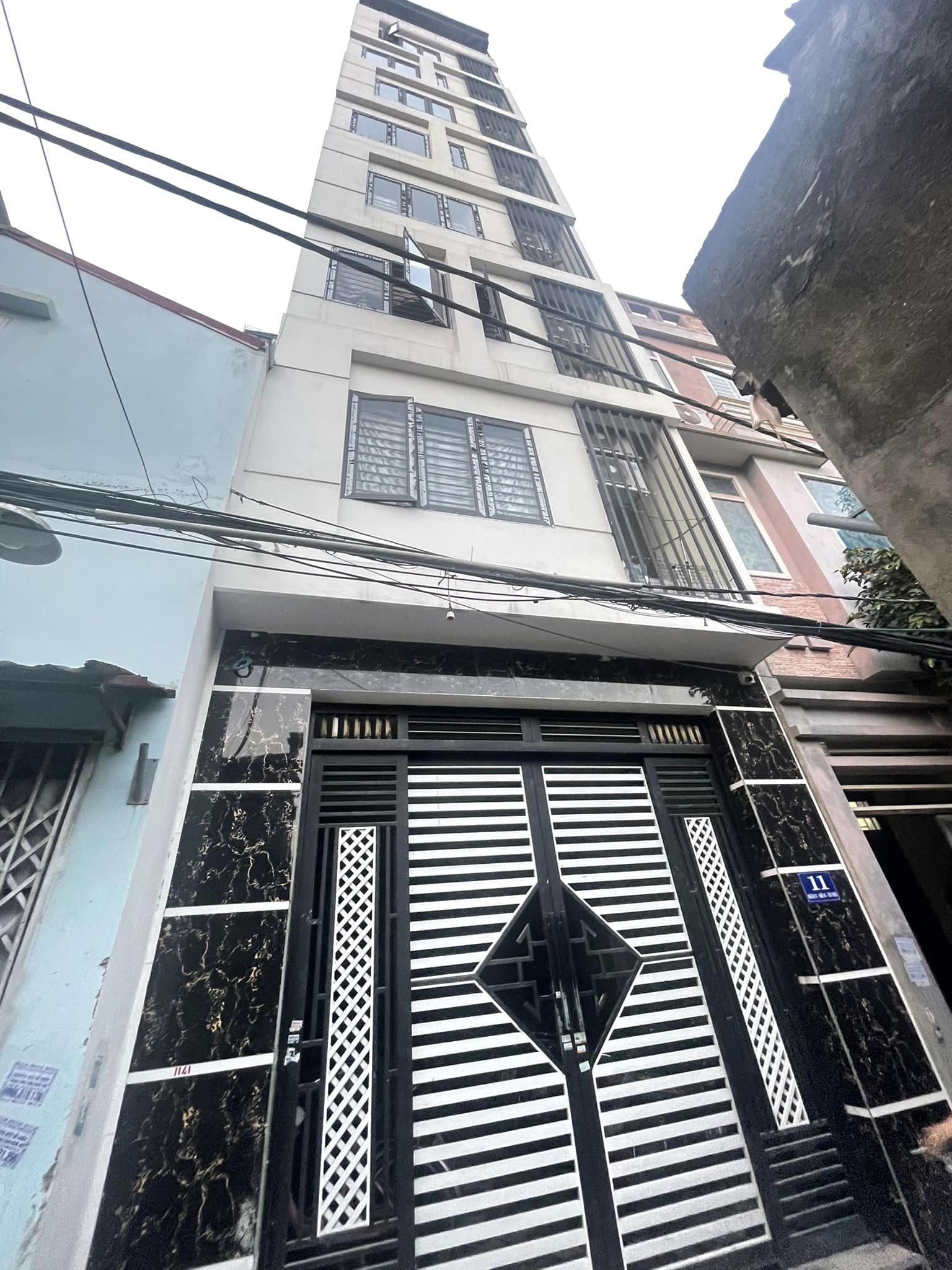 Bán nhà Triều Khúc - Thanh Xuân 5 tỷ 3, diện tích 57m2, đang cho thuê 33tr/tháng. Nhà mặt phố còn thua xa