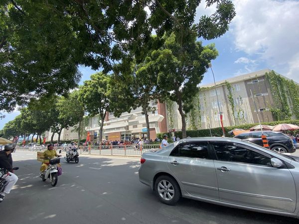 Bán RẺ CHDV Bờ Bao Tân Thắng Tân Phú, 72m2, 13 Phòng, 6 Tầng