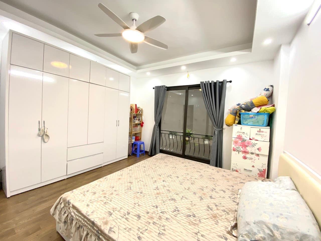 Bán Nhà Chung cư mini Lê Đức Thọ Vị trí cực đẹp, Đường trước nhà 4m oto tránh xe máy