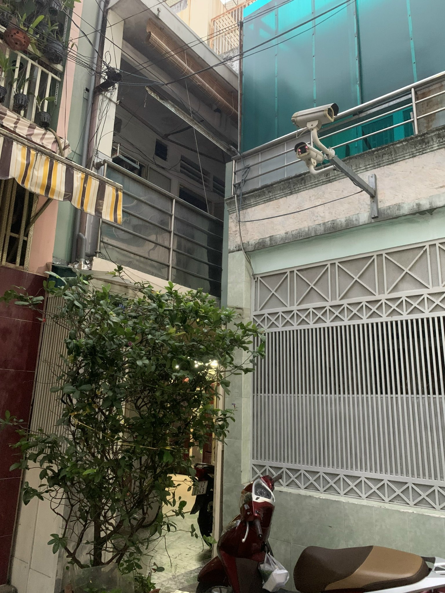 Chính chủ bán nhà riêng tại 666/14/37 đường 3/2, Quận 10 DT126.3m2 Giá 7.2 tỷ