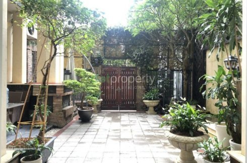 Biệt phủ sân vườn Quảng Khánh, không gian xanh, hàng xóm quan chức đẳng cấp, DT 120m2, giá 35 tỷ