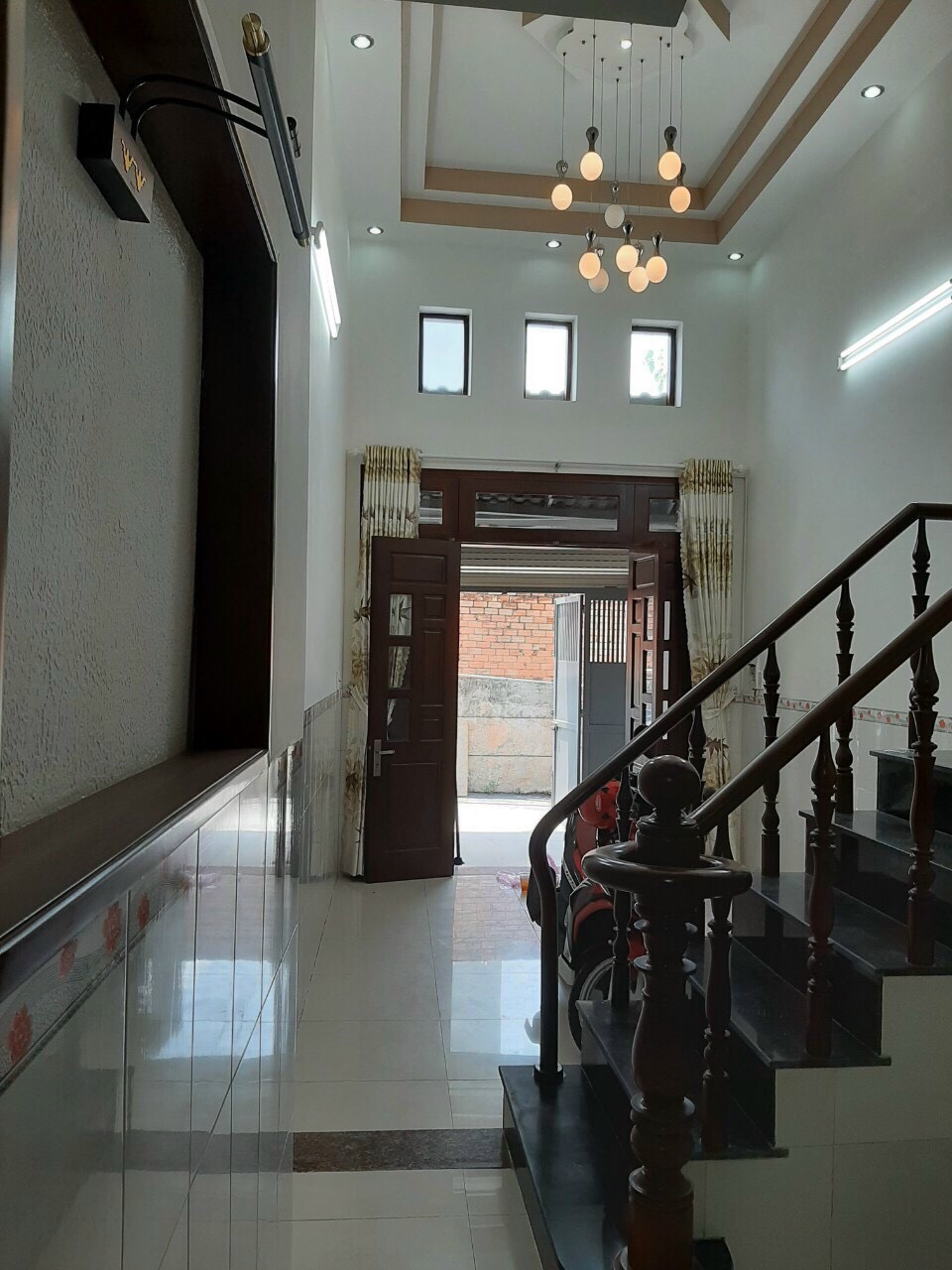 (Bình Thạnh) hẻm Phan Văn Trị, 3.2 x 12m, 2 lầu, chỉ 4.9 bớt