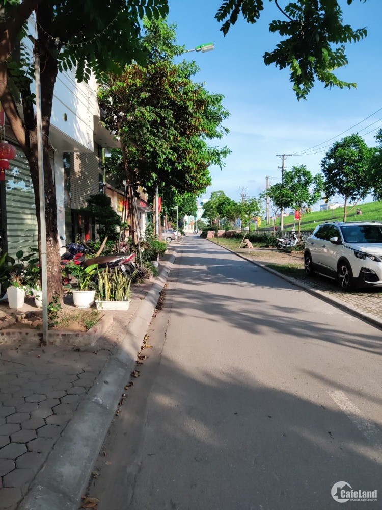 Chỉ với 2,4 tỷ-Bạn đã sở hữu 50 m2 Đất phố Bắc Cầu.