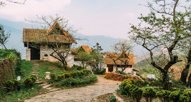 Đất nền Trung tâm Sapa 3200m2,hơn1tr/m, view ruộng bậc thang, đất 2 mặt tiền.