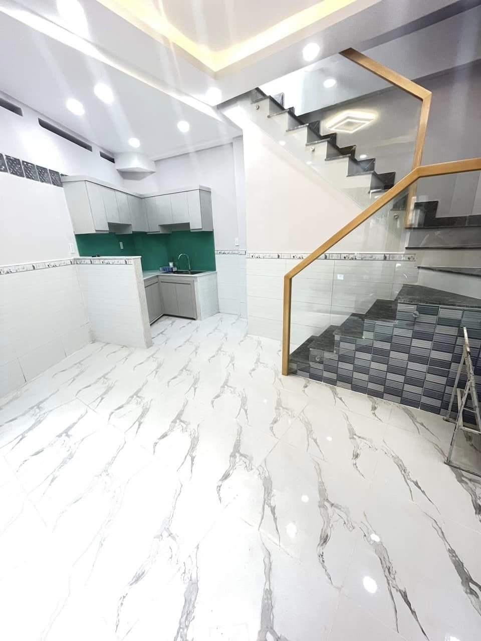 Duy Nhất Chỉ Với 3,95Tỷ Có Nhà Căn Góc 4 Tấm Ngang 4m Trung Tâm Quận 7.