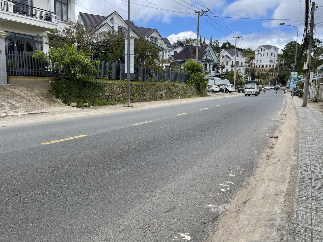 Chính Chủ Cần Bán Đất Mặt Tiền Đường Chính Hoàng Văn Thụ- Phường 5- Đà Lạt