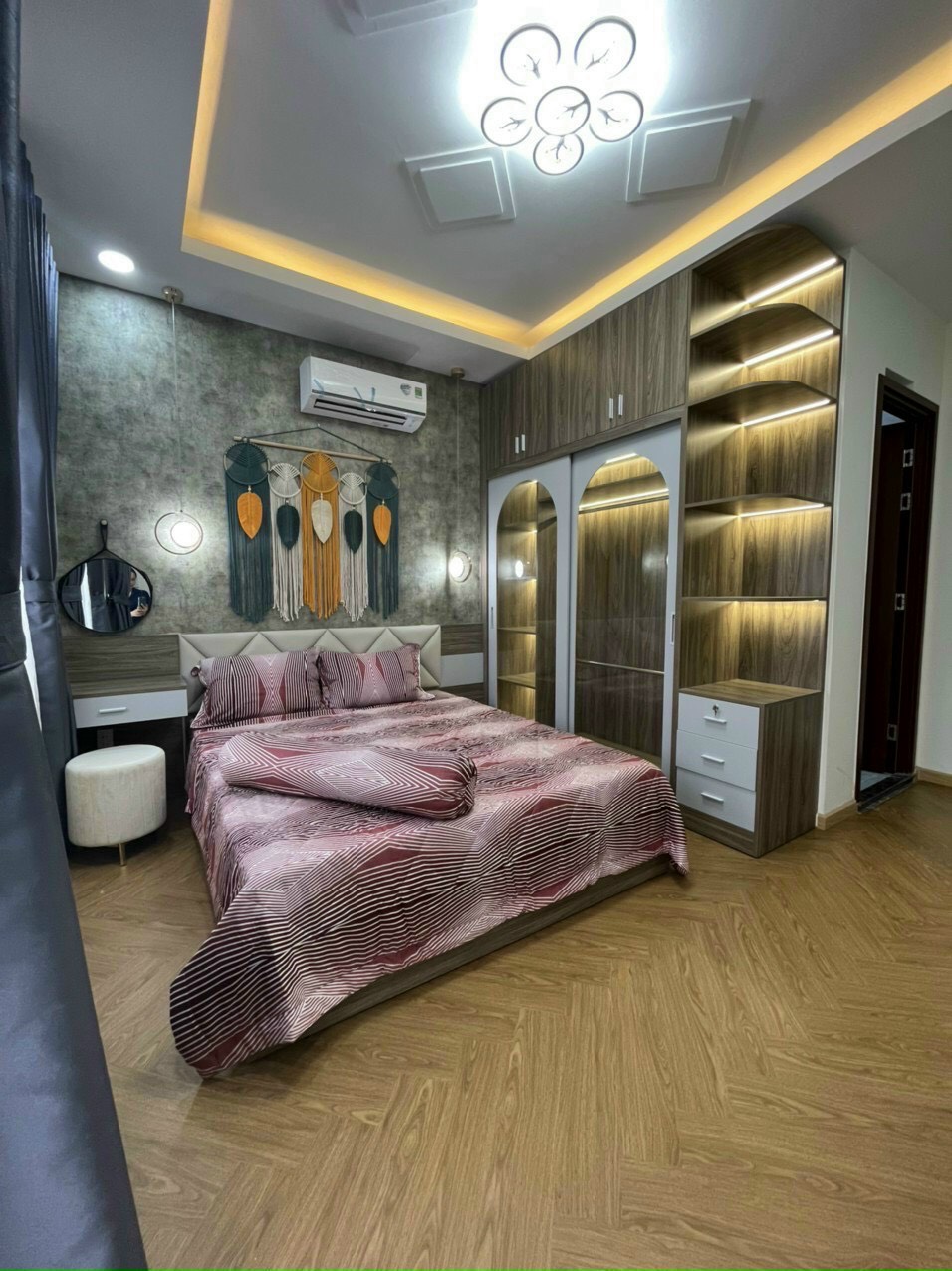 Nhà đẹp, 4 lầu, Phan Văn Trị, 4.2 x 15.5m, 8.5 tỷ, Bình Thạnh