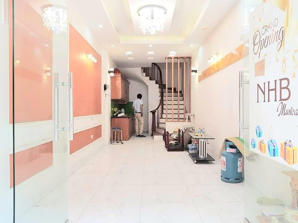 BÁN NHÀ ĐƯỜNG HOÀNG MAI, 32M2, 5 TẦNG, Ô TÔ, KD, GIÁ 4,4 TỶ.