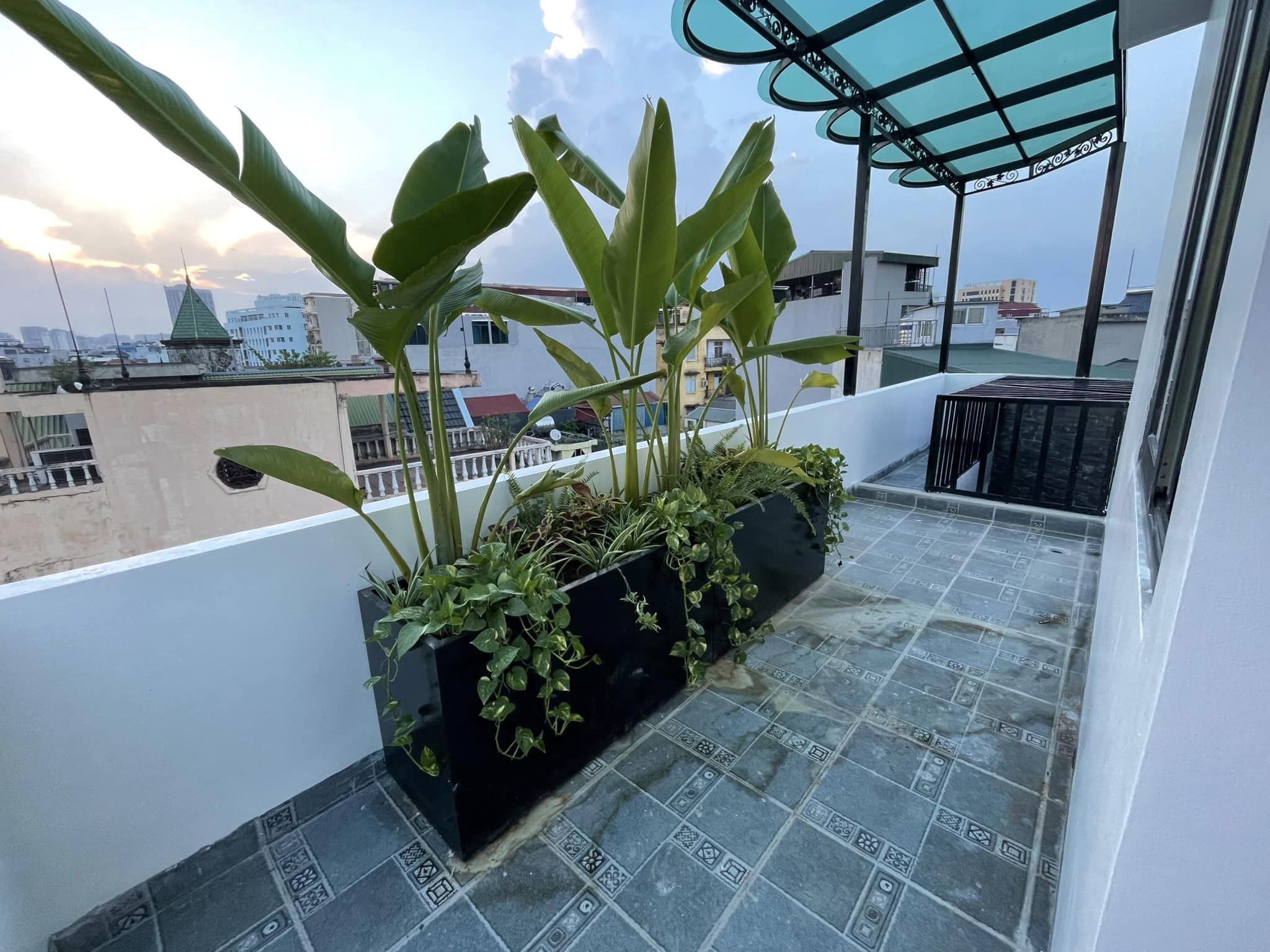 Bán Nhà Hoàng Văn Thái, 8 Tầng Thang Máy , Ô Tô Tránh, KD Đỉnh, DT 50m2, MT 6m – 11.9 Tỷ