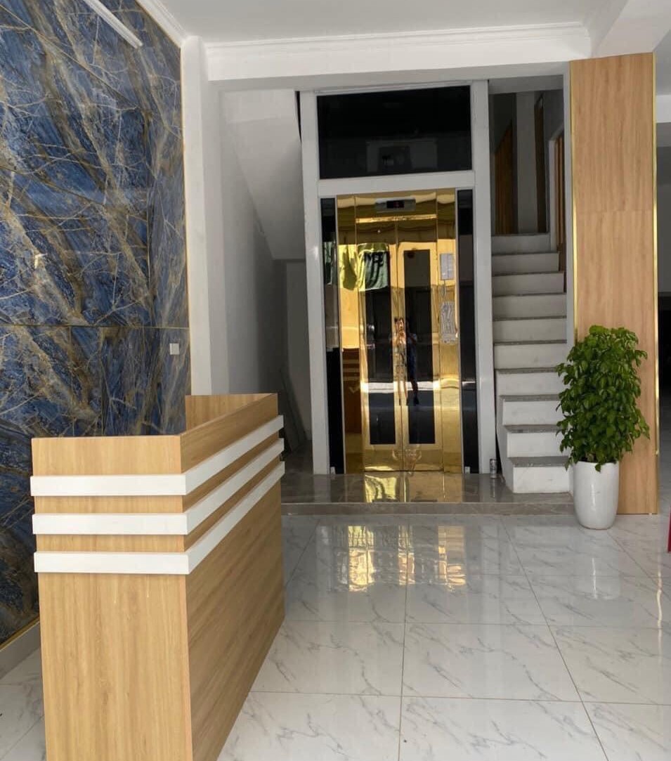 MẶT PHỐ TRƯƠNG ĐỊNH, HAI BÀ TRƯNG, 6 TẦNG THANG MÁY, VỈA HÈ RỘNG, KINH DOANH SẦM UẤT