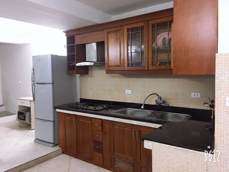 Cho thuê nhà riêng tại phố Nguyễn Thái Học , DT 40M x 5 tầng , MT 4,3M , giá 15tr/tháng