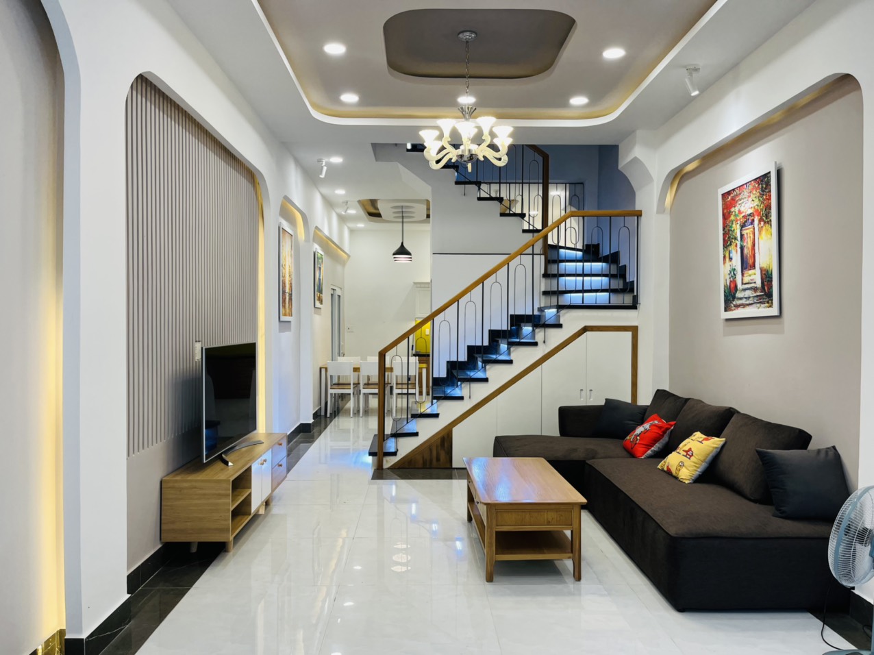 NHÀ ĐẸP NHƯ TRANH - TẶNG FULL NỘI THẤT DT 4.1 X 16.5M