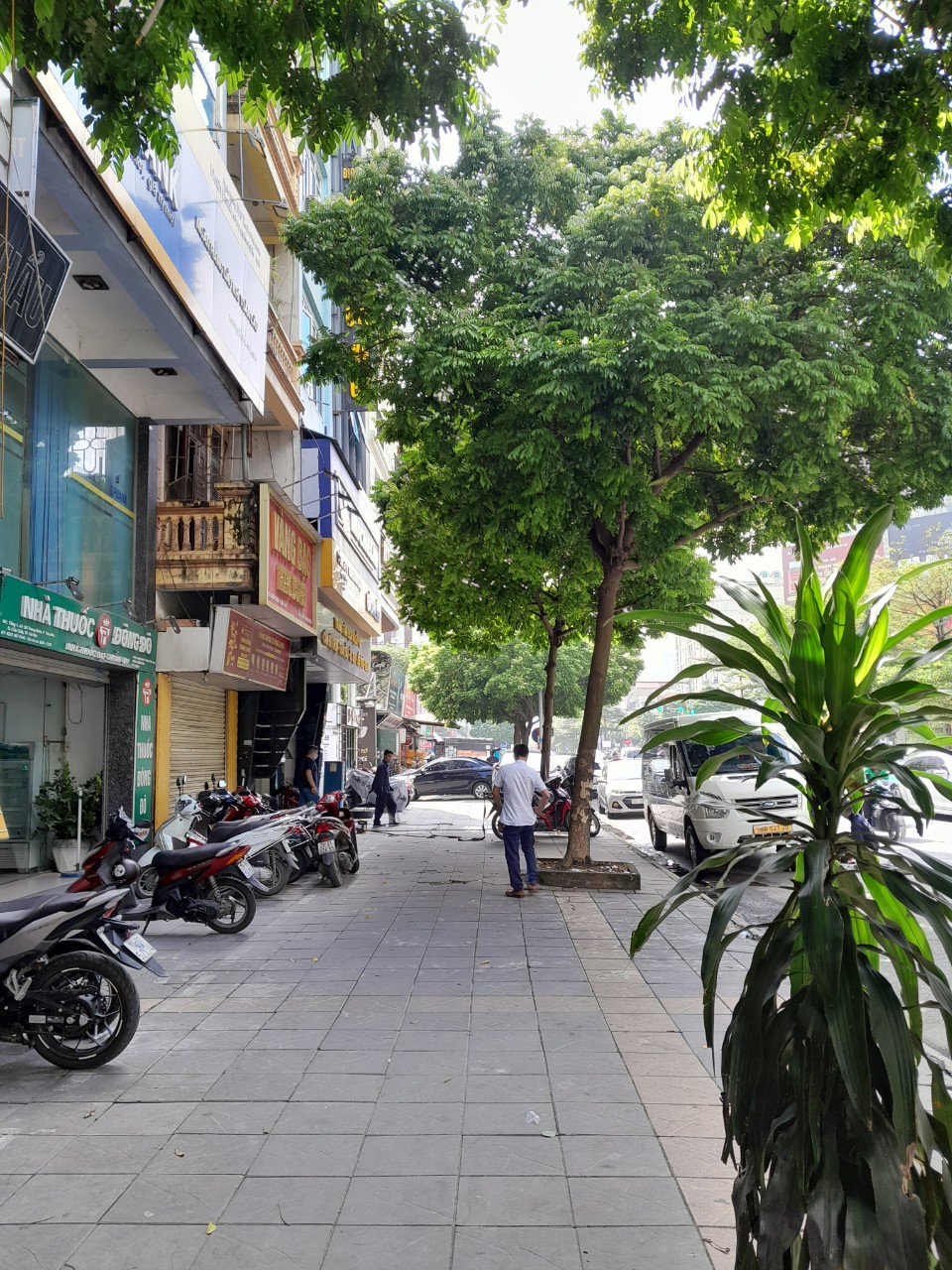Tòa nhà văn phòng, Cầu Giấy, Trung Kính , 8 tầng, 29.5 tỷ