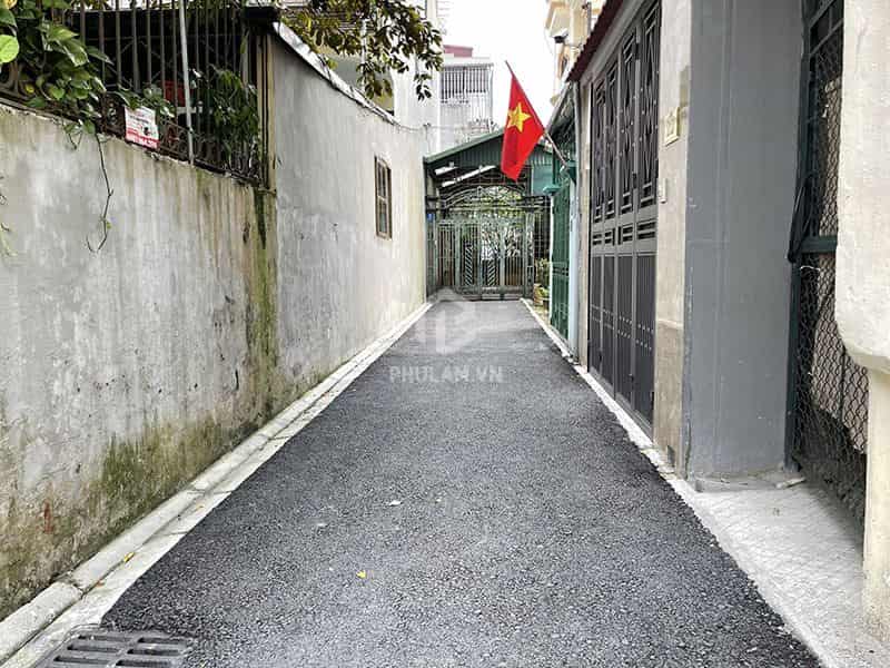 Bán gấp 52m2 đất nằm trong ngõ 197 Ngô Xuân Quảng. Cách đường ô tô 100m