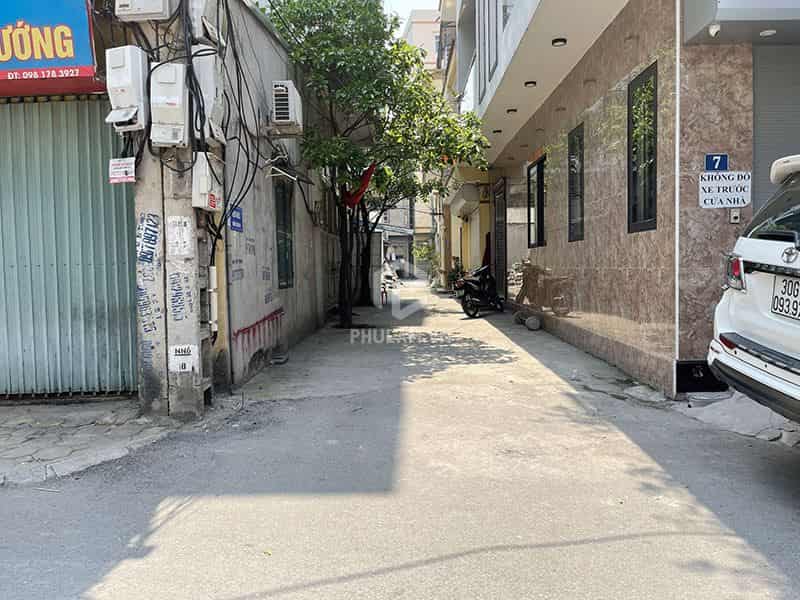 Chính chủ bán 37m2 ngách đầu tiên bên trái ngõ 62 Trâu Quỳ. Đường ô tô 7 chỗ