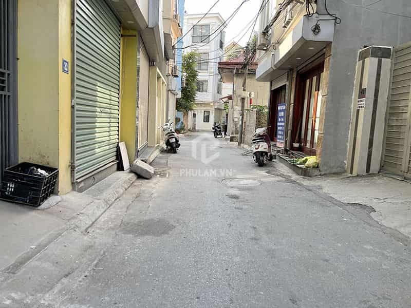 Chính chủ bán 53,1m2 đất nằm trong ngõ 61/82 phố Trạm. Ngay cầu Vĩnh Tuy