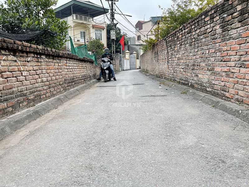 Chính chủ cần bán 51m2 đất xóm 2 Đông Dư. Đường ô tô 7 chỗ chạy tới