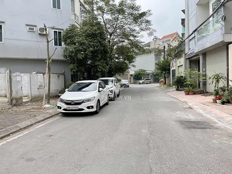 Vỡ chứng cần bán 90m2 đất khu đấu giá X6 Thạch Bàn, Cổ Linh