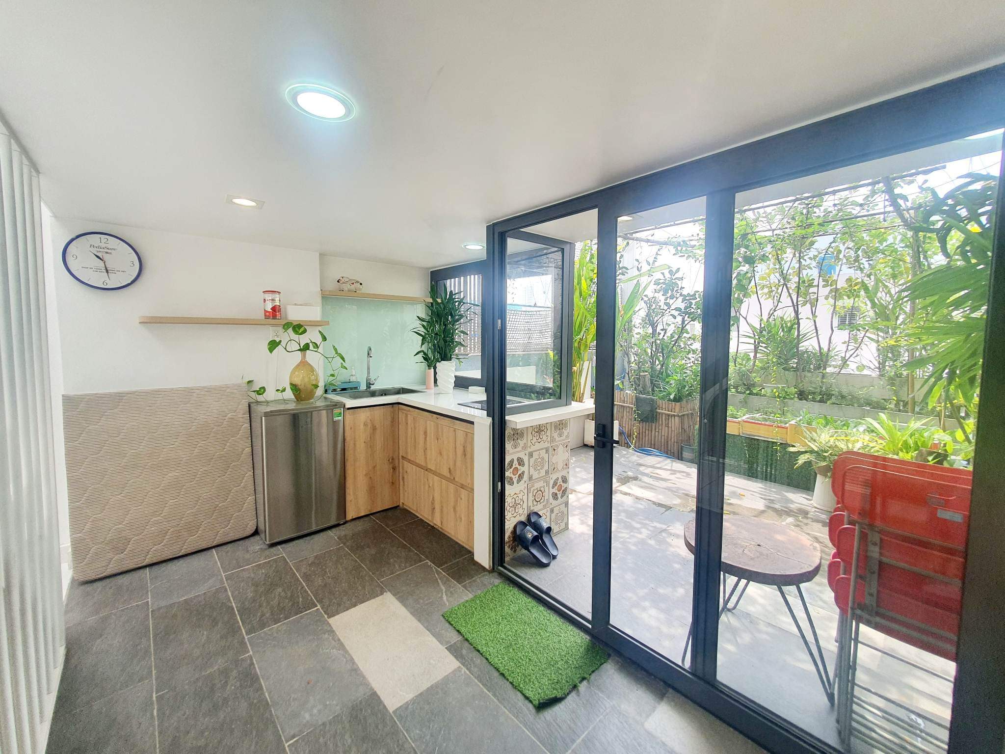 HẺM XE TẢI BÌNH LONG THÔNG THOẠI NGỌC HẦU - PHÚ THẠNH - TÂN PHÚ - NHÀ ĐẸP