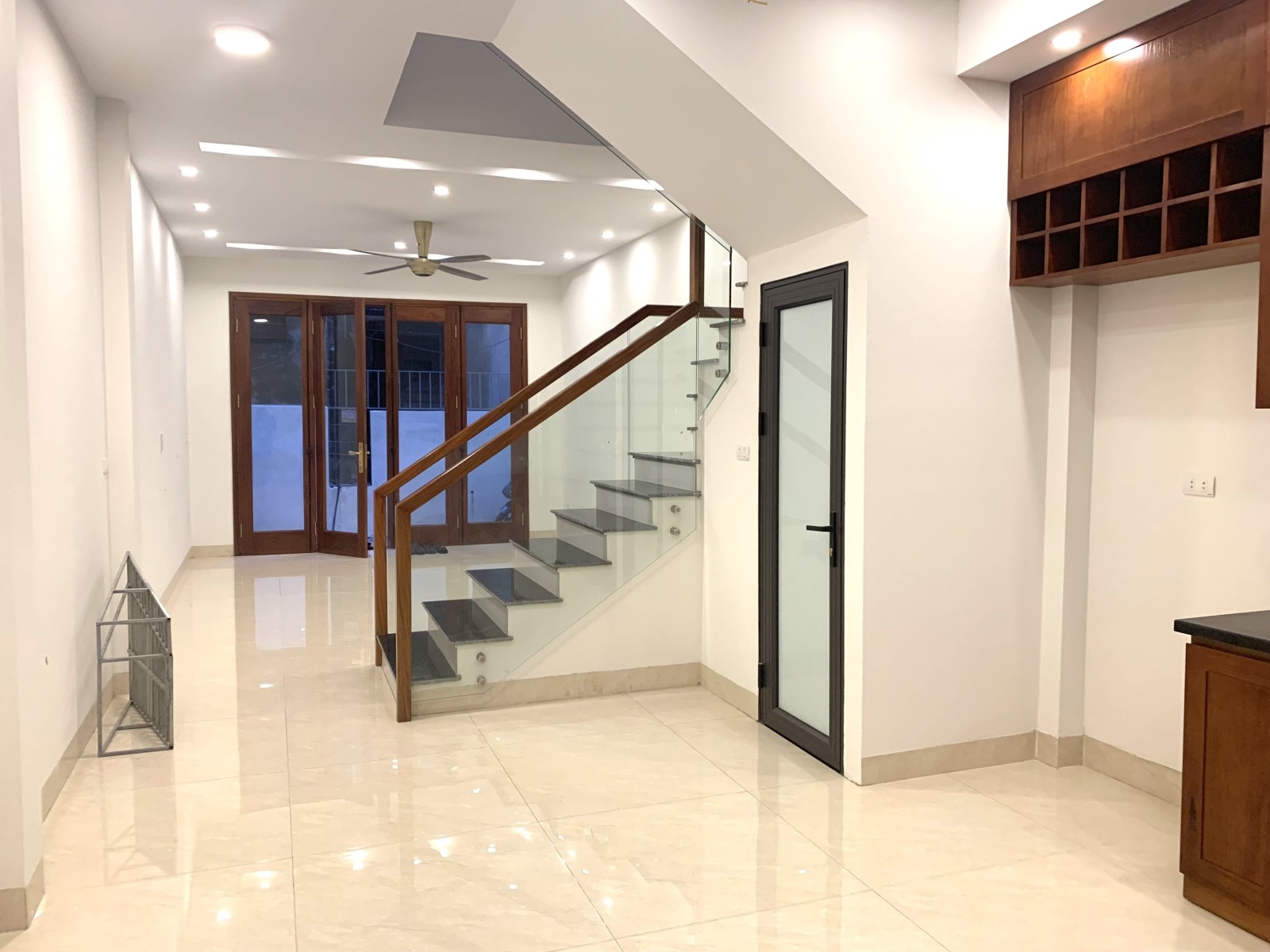 BÁN NHÀ BÁT KHỐI, Ô TÔ, KINH DOANH, GẦN PHỐ, Ở SƯỚNG, 44M2x4M