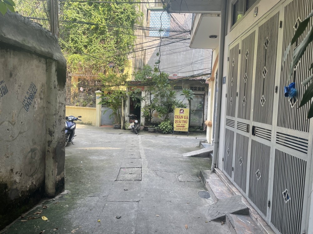 Bán nhà Thanh Nhàn khu phố cổ Hai Bà Trưng, 2 Ôtô tránh nhau, kinh doanh, dòng tiền lớn, DT 40m2, MT ô tô chạy. Giá hơn