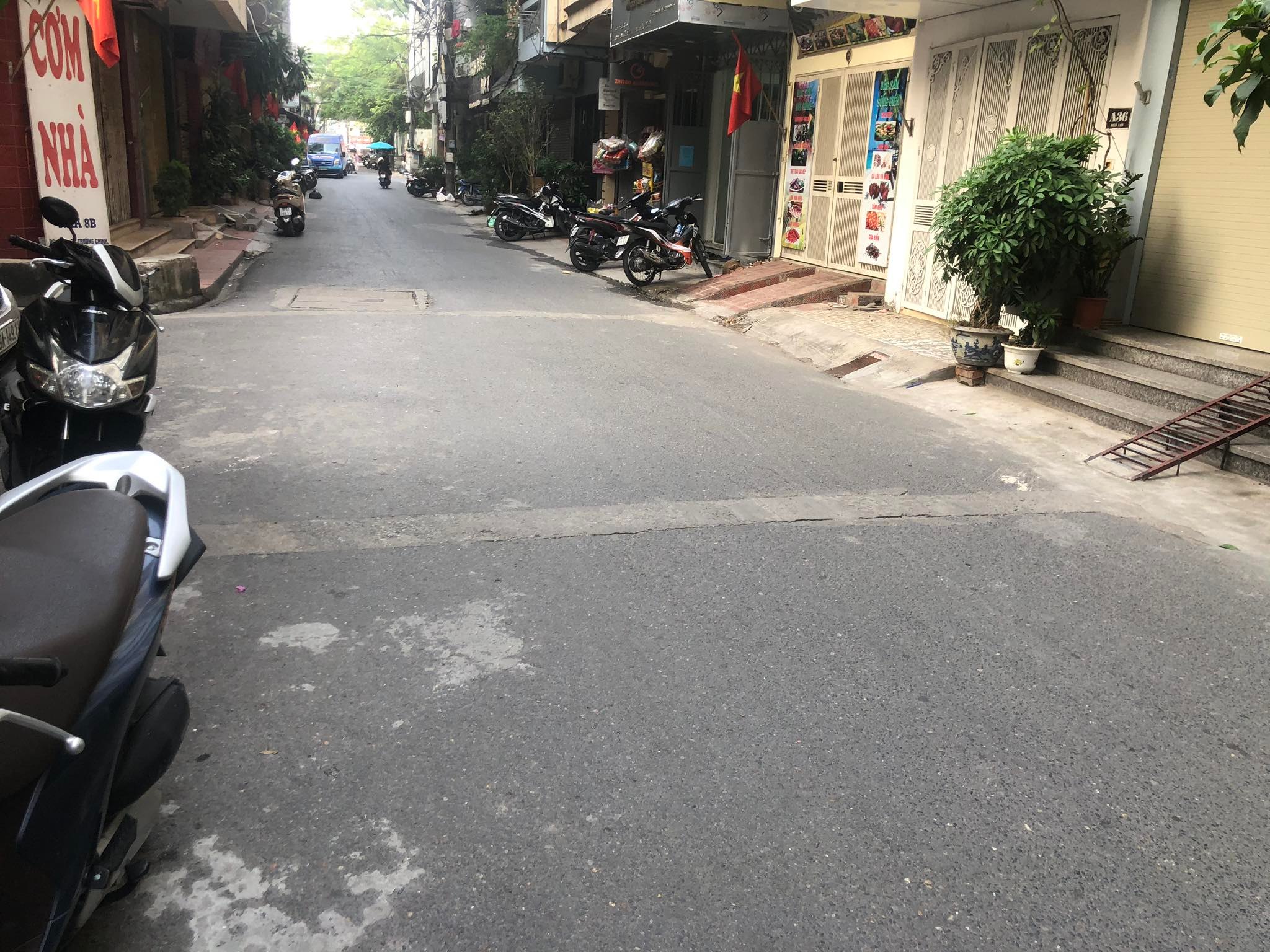 Bán nhà Trường Chinh, lô góc, 2 mặt ô tô tránh, KD đỉnh cao, DT 60m2 x 4T, MT 5.4m, 11.6 tỷ