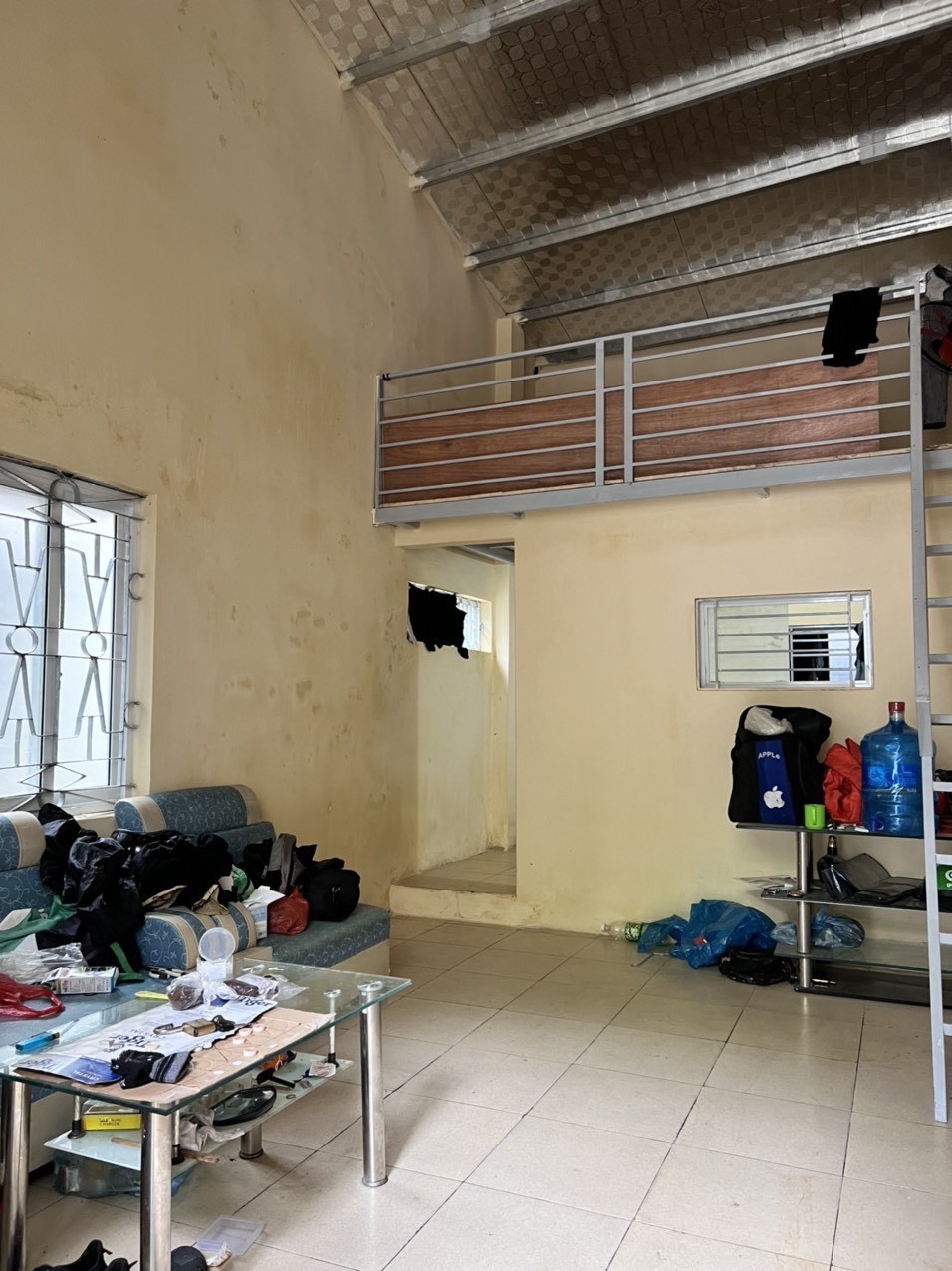 Bán nhà Mặt Phố Bắc Cầu ÔTÔ đỗ cửa 43/73 m2- giá có 2 tỷ.