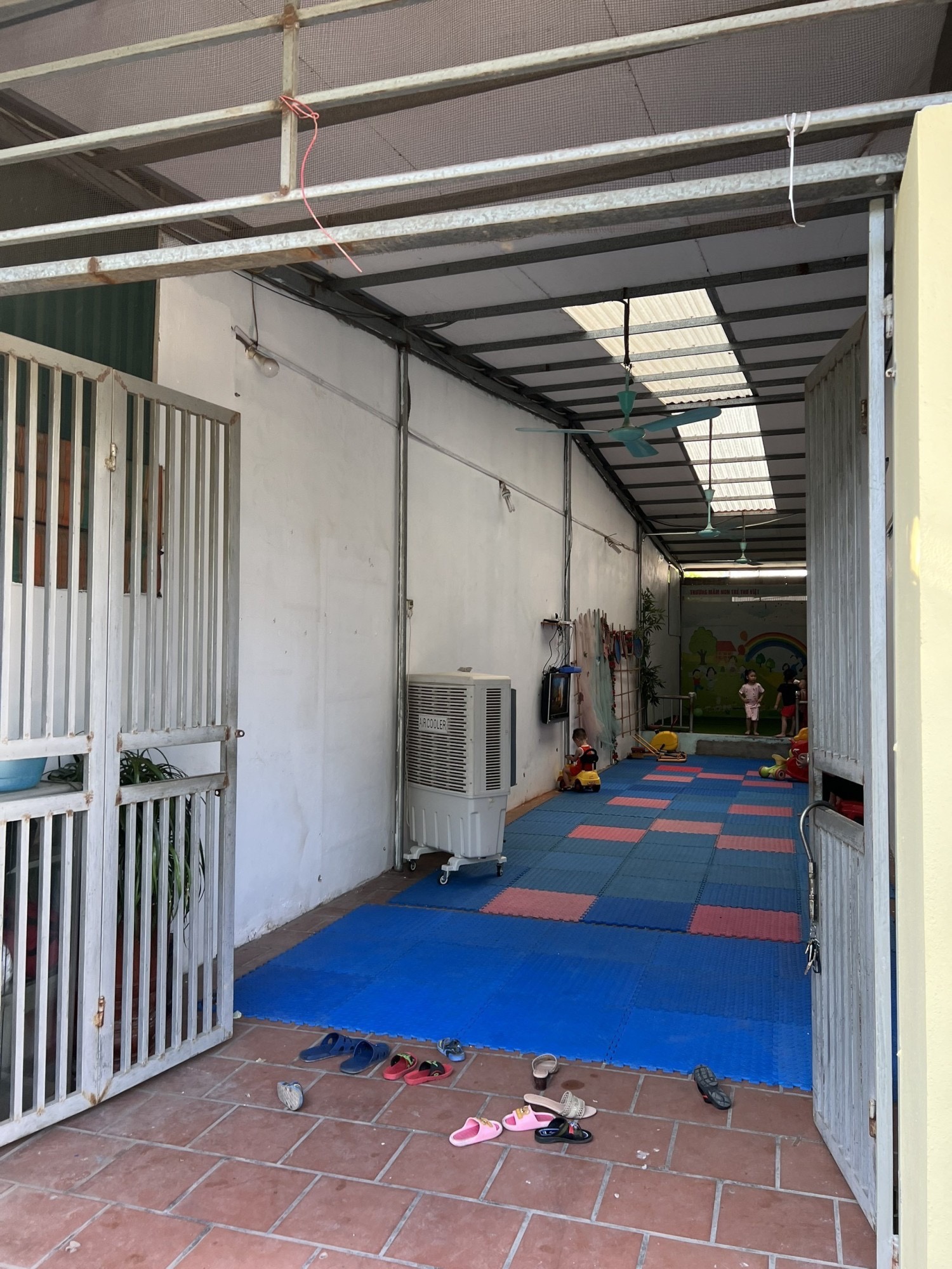 Đất Ngọc Thụy-60m2- 5,8 tỷ-Mặt Tiền-Kinh Doanh-oto tránh ba gác.