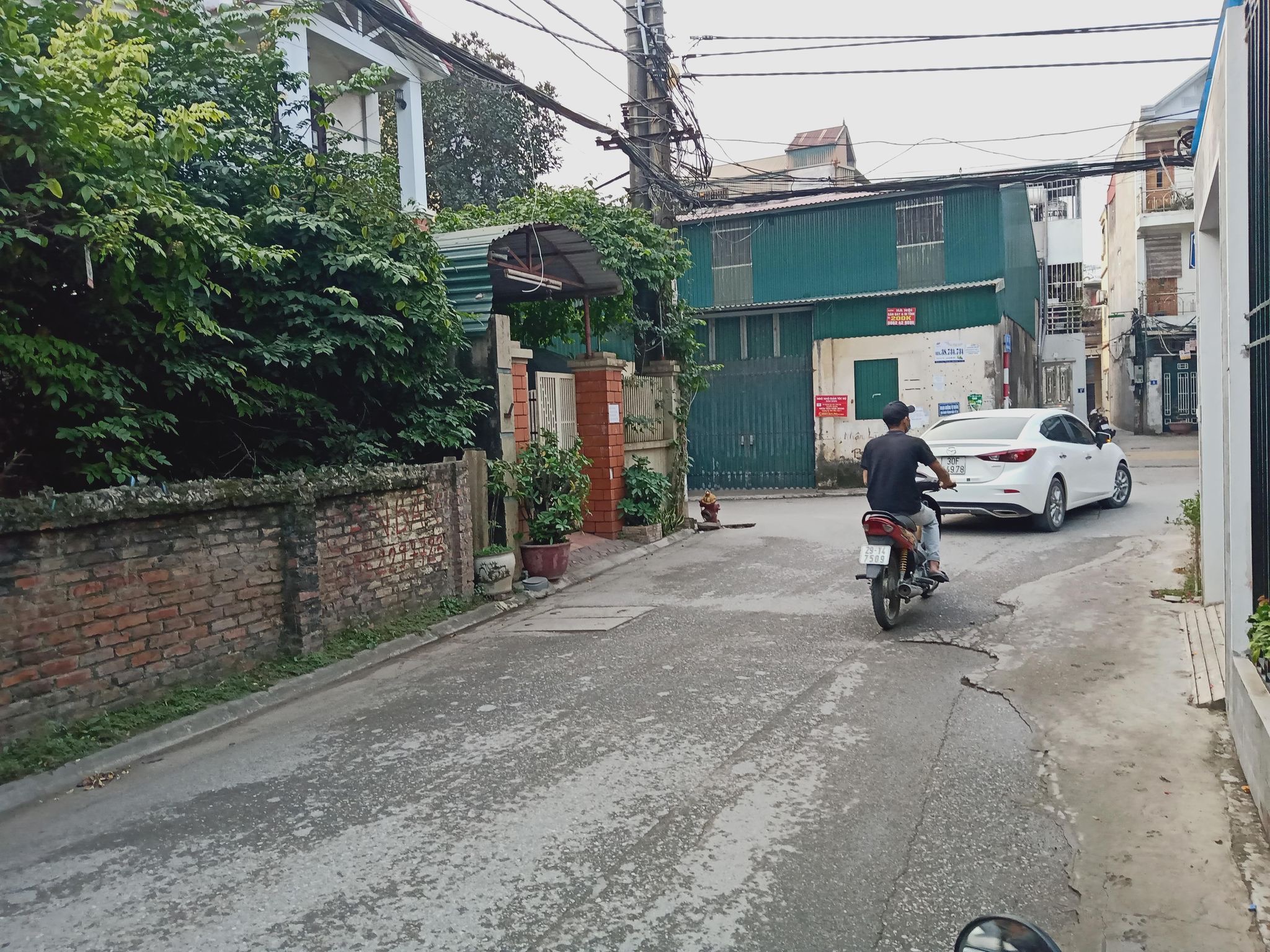 Mặt phố Bắc Cầu-102m2 Đất - Rộng 5m - Gía nhỉnh 5 tỷ.