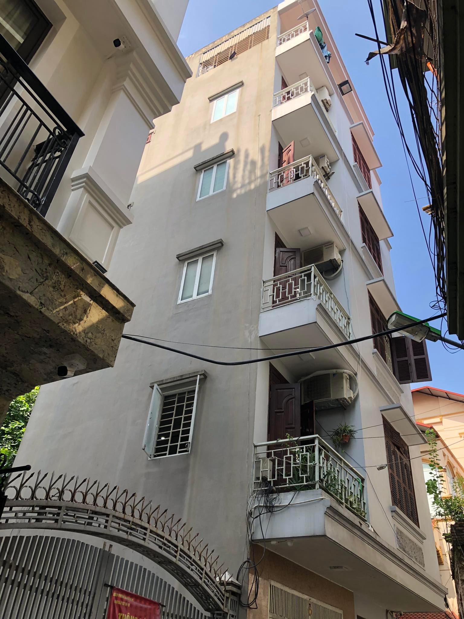 Bán nhà chính chủ đủ pháp lý, Võ Thị Sáu, HBT, MT 6,1m, 6 tầng, ôtô đỗ cửa, kinh doanh, giá nhỉnh 8 tỷ.