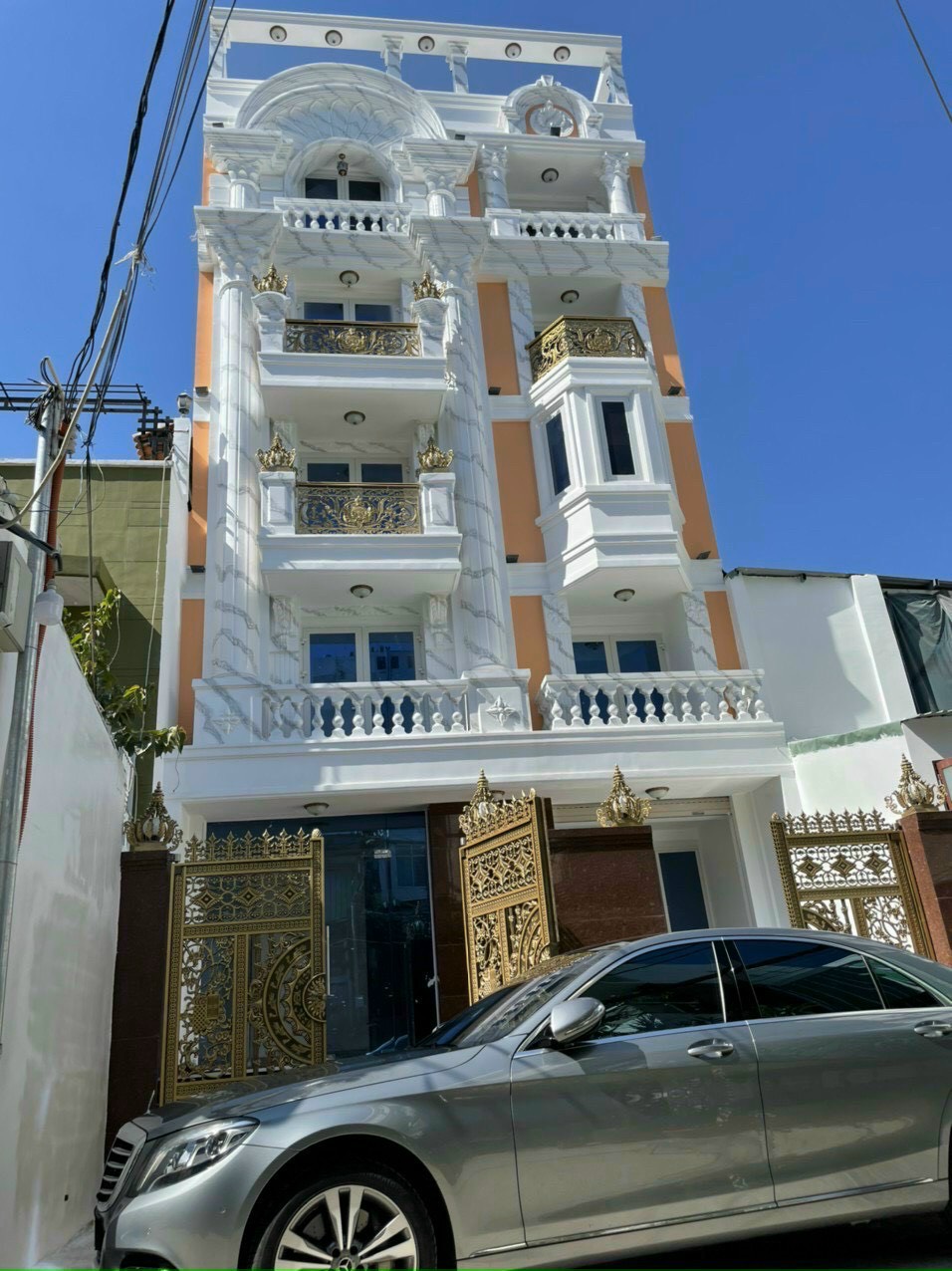 Cần bán nhà 2 Mt Đường Huỳnh Khương ninh , Quận 1