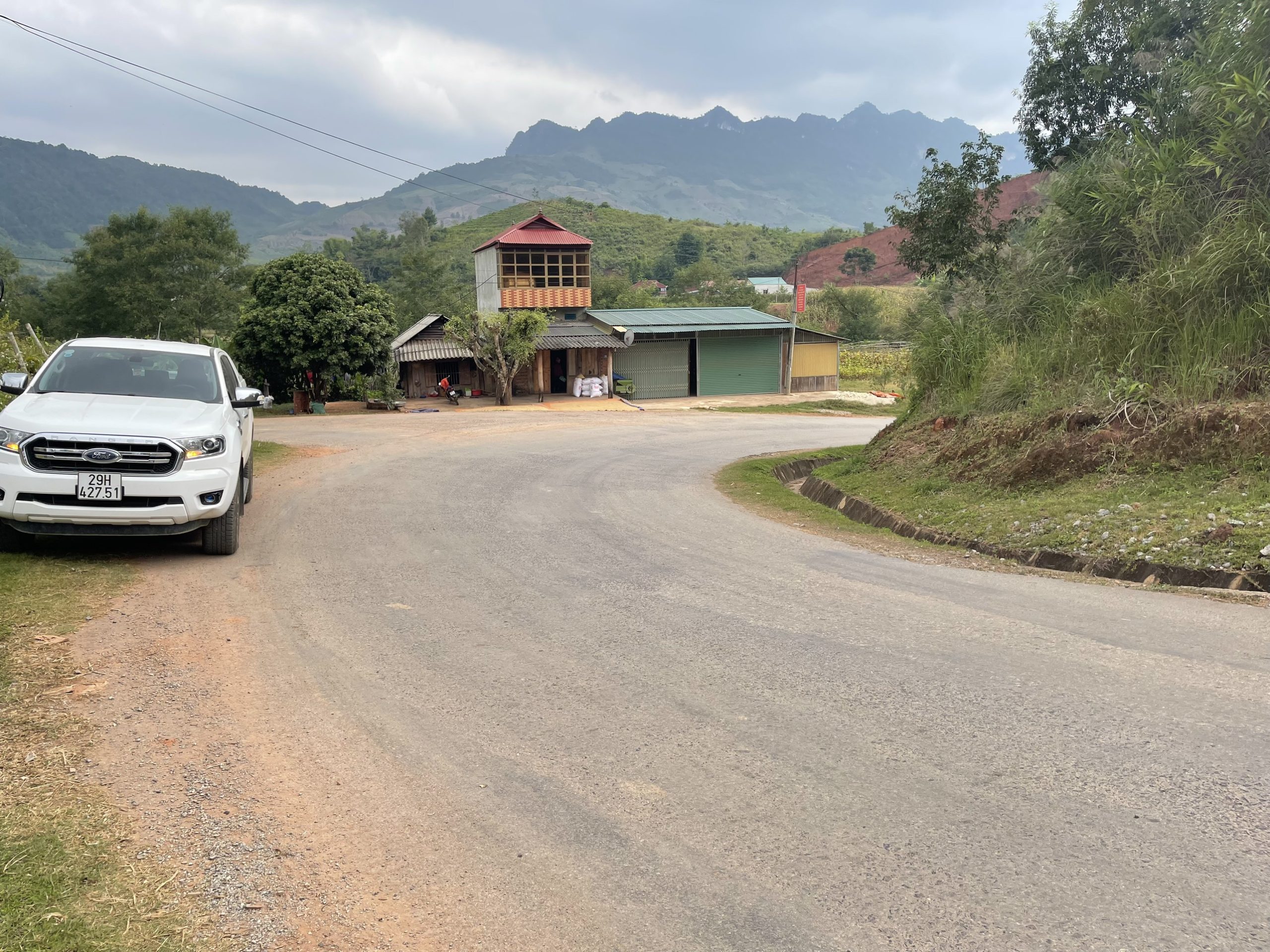 Bán mảnh đất khoảng 660m Thuộc Bản To Láng TK 19/5 Xã Chiềng Sơn